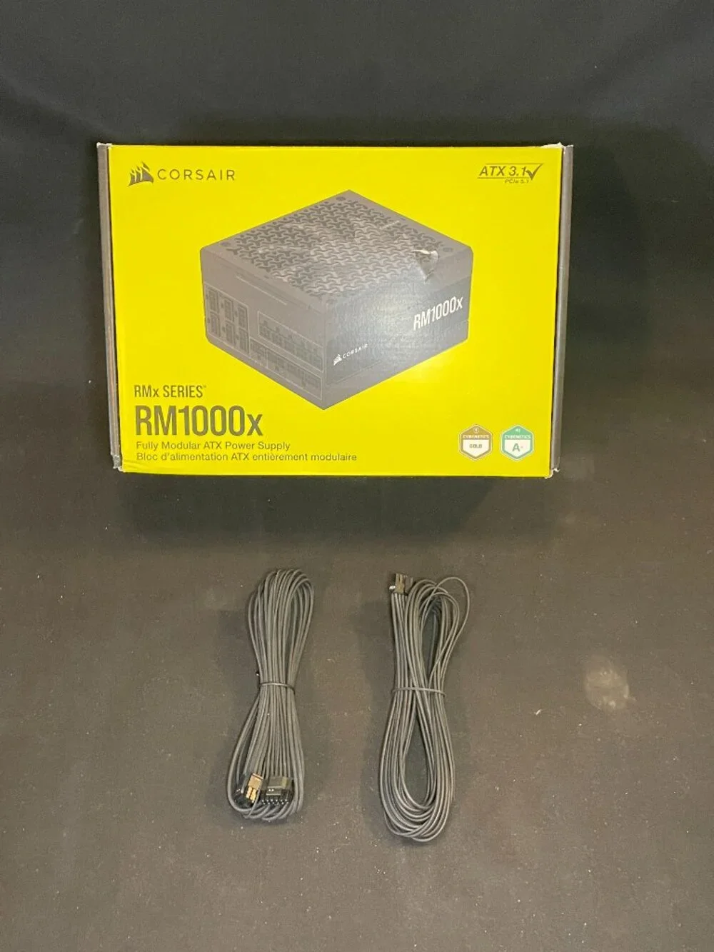 Corsair rm1000x power supply cords and box